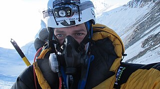 Bergsteiger beim Besteigen des Mount Everest