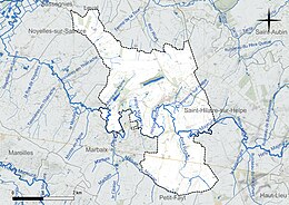 Carte en couleur présentant le réseau hydrographique de la commune