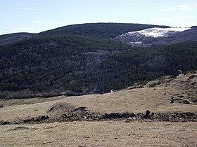 Le massif du Mountasset et le village de la Blatte.