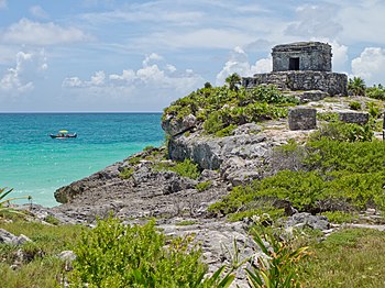 Kuil Déwa Angin di Situs Maya Tulum, Quintana Roo, Méksiko.