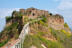 Civita di Bagnoregio, etruskien perustama kukkulakaupunki