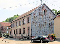 Mairie-école, route de la Salcée.