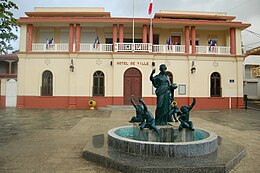 Mairie Sainte Rose.JPG