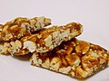 Peanut-chikki frå India.