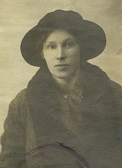 Anna Wiik vuonna 1919.