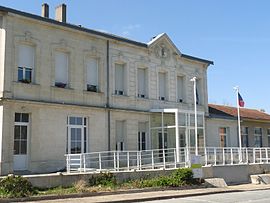 The town hall in Lagorce