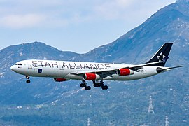 L'Airbus A340-300 OY-KBM nella seconda livrea Star Alliance