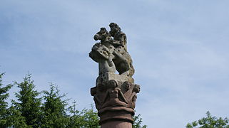 Statue Le cavalier à l'anguipède (reproduction).