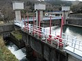 安積疏水の一部として利用している五百川から取水して疏水幹線水路に用水を分配する熱海頭首工