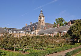 Het Grootseminarie aan de Potterierei waarnaar het hele kwartier ook genoemd wordt.