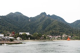 Île d'Itsuku-shima.