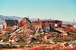 Wooden houses in Tiilerilaaq