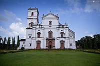 Built in 1562, Se Cathedral is an example of the Portuguese-Manueline style of architecture.[169][170]