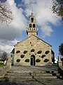 L'église paroissiale Saint-Gwenaël, la façade.