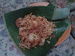 Mie pecel with badak (veggies fritter) in Semarang