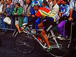 Zjdanov in 1992 bij de start van de achtste etappe van de Tour de France in Valkenburg aan de Geul (NL)