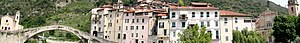 Dolceacqua - Panorama del paese vecchio