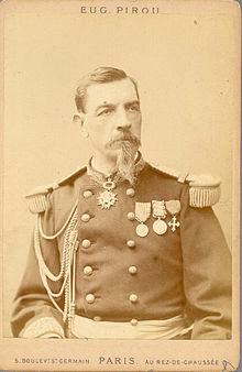 Sepia-Photographie von General Louis Charles Caffarel in zeremonieller Kleidung