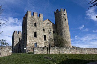 Lo chastèl d'Essalois (nom francés).