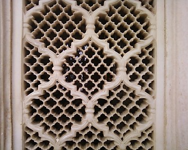 Jali at Bibi Ka Maqbara in Aurangabad, with typical Indian motifs