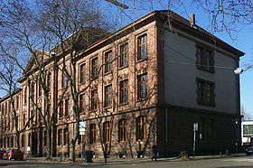 Otto-Hahn-Gymnasium, Altbau von 1904