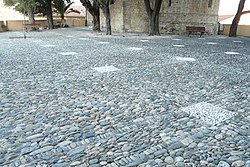 Exemple de pavage décoratif (Diano Castello, en Ligurie, Italie)