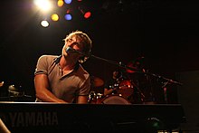 Description de l'image Jon McLaughlin Yamaha.jpg.