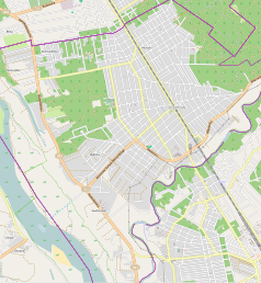 Mapa konturowa Józefowa, blisko centrum na prawo u góry znajduje się punkt z opisem „Józefów”