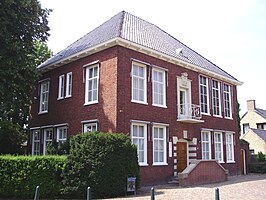 Het oude raadhuis van Rauwerderhem (2008)