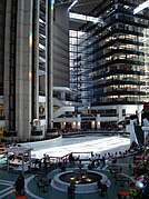 L'intérieur du Plaza of the Americas à Dallas.