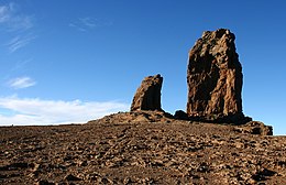 Roque Nublo, biểu tượng tự nhiên của đảo.