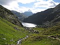 Jezero Toma, gledano nasptozi izvira