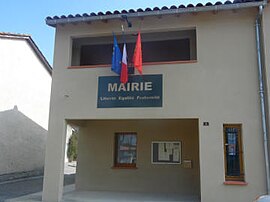 The town hall in Gensac-sur-Garonne