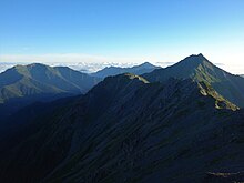 間ノ岳から仙丈ヶ岳、甲斐駒ヶ岳、北岳を望む