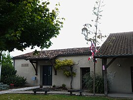 The town hall in Sadillac