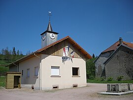 The town hall in Lesseux