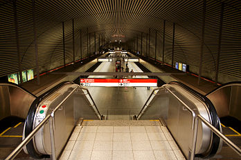 Station de métro à Hakaniemi (Helsinki, Finlande). (définition réelle 3 000 × 2 000)