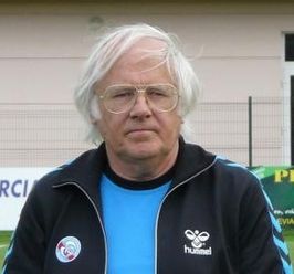 Gilbert Gress als trainer van Straatsburg (2009).