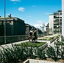 Takterrassen 1967, med Stig Blombergs bronsskulptur Flores och Blanzeflor