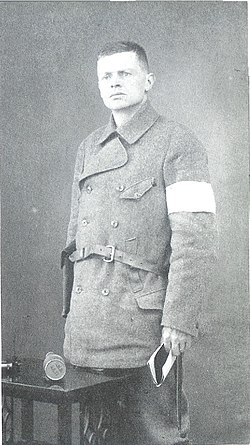 Martti Pihkala asepuvussaan vuonna 1918.