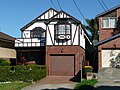 Rumah dalam gaya Kebangkitan Tudor, Yarra Road