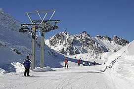 Ligne d'un téléski à enrouleurs