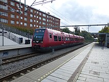 De steile en lange trap naast een S-togstel in Ålholm.