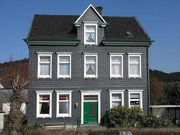 Schieferverkleidetes Wohnhaus Zum Bilstein 2