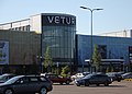 Veturi, Shopping center