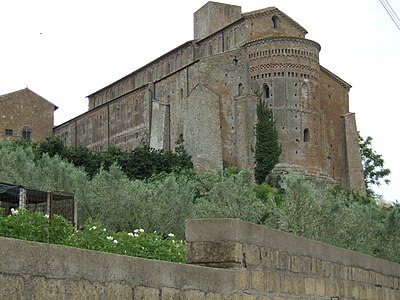 Chevet de l'église Saint-Pierre.