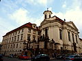 Catedral de San Cirilo y San Metodio con el edificio adyacente