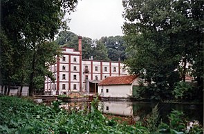 Koy-Mühle mit Stausee