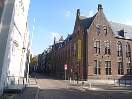 Centraal Museum met in het midden de Agnietenstraat