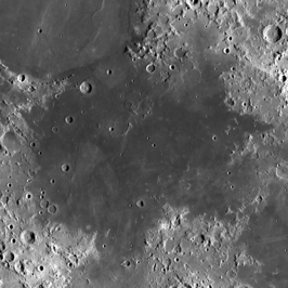 Foto van de LRO. Sinus Asperitatis bevindt zich linksonder in beeld.